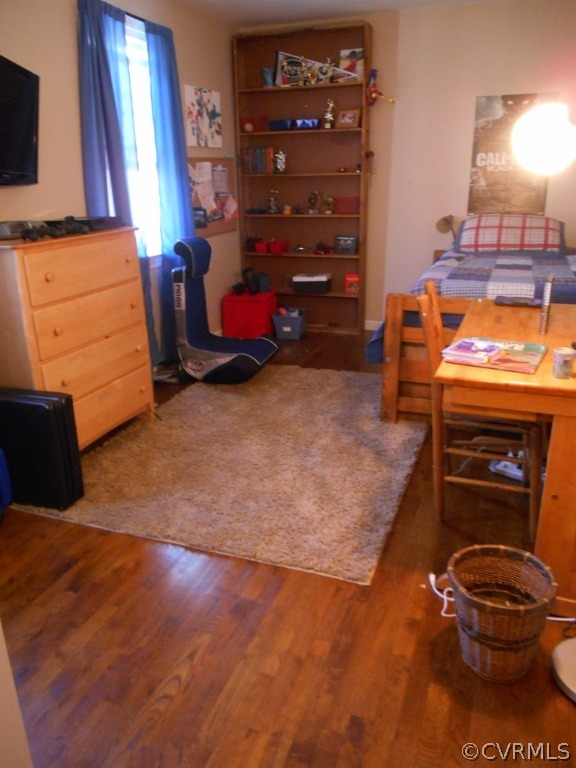 4904 Court Ridge Terrace Midlothian, VA 23112 - Photo 19 of 20 a room with furniture and a flat screen tv