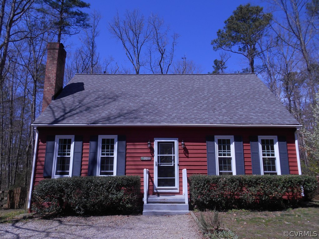4904 Court Ridge Terrace Midlothian, VA 23112 - Photo 2 of 20 a front view of a house with garden