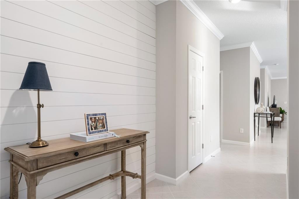 4647 Ibis Road Vero Beach, FL 32967 - Photo 4 of 35 Gallery Image 4