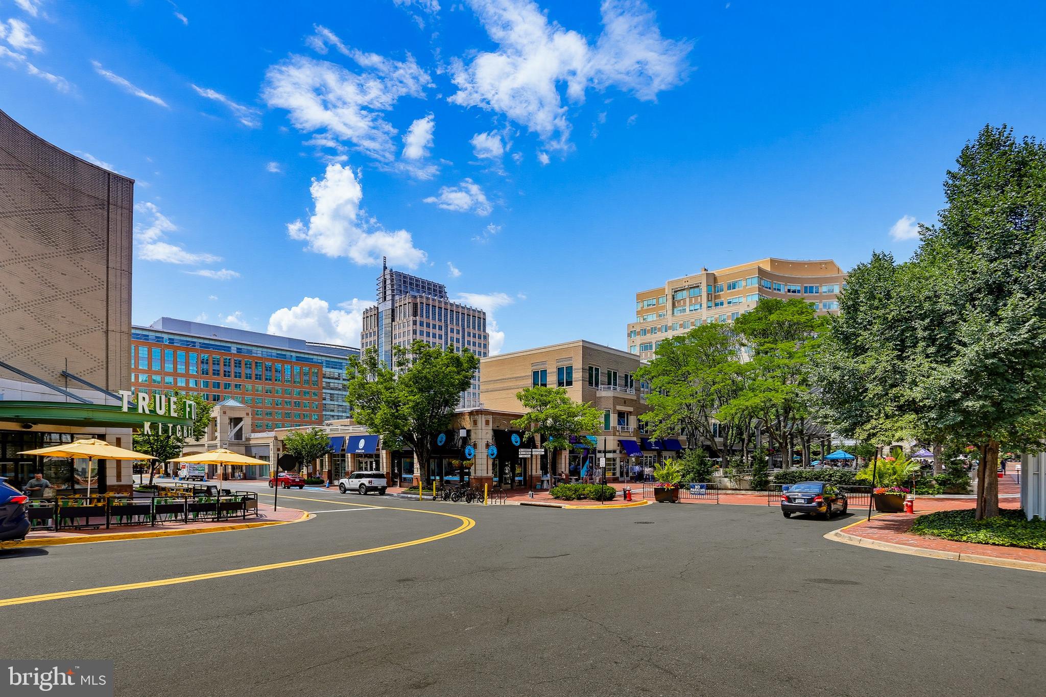 2205 Hunter's Run Drive Reston, VA 20191 - Photo 40 of 46