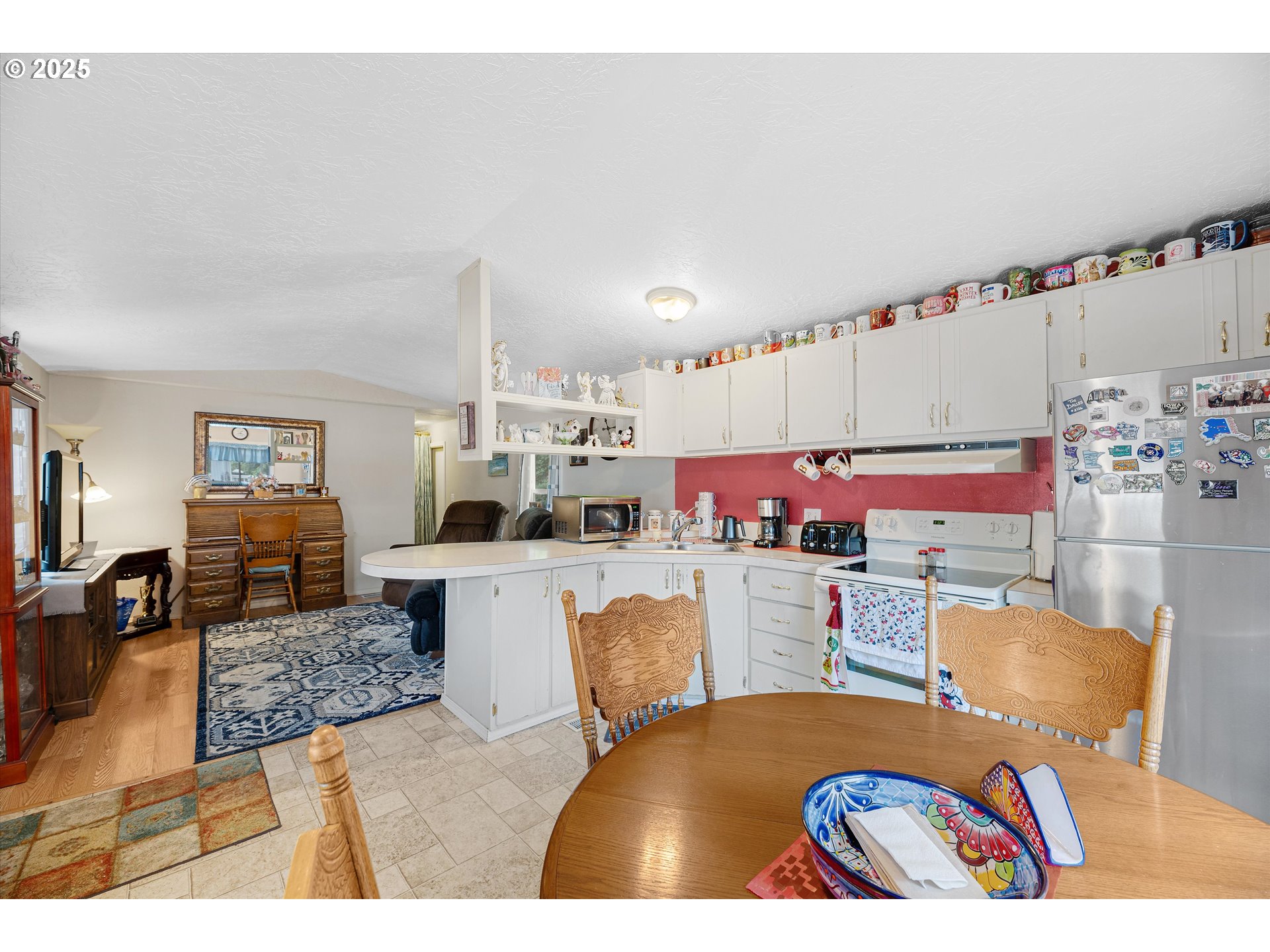 17655 Bluff Road, Unit 42 Sandy, OR 97055 - Photo 12 of 23 a view of kitchen dining table and chairs