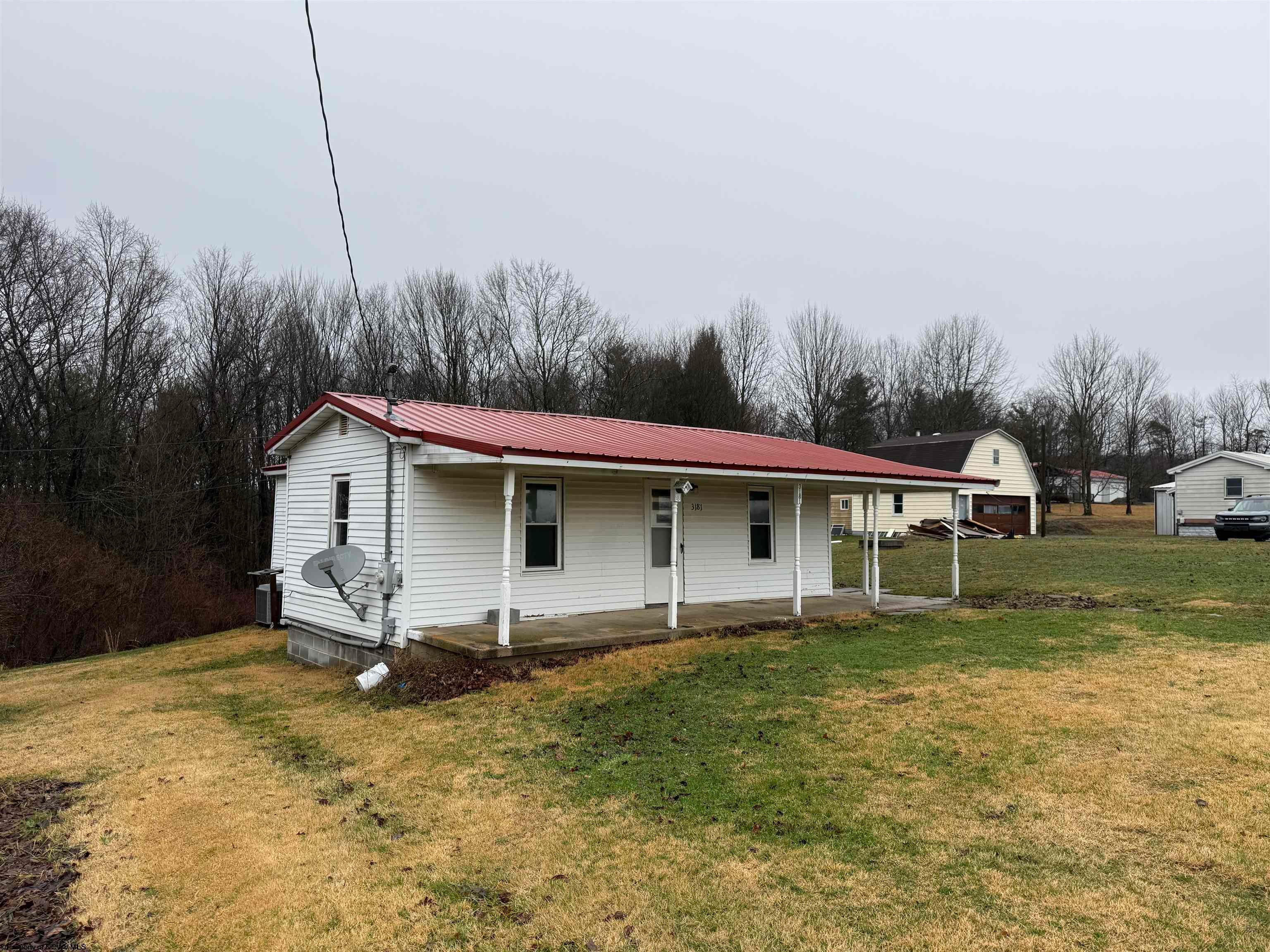 3181 Irish Ridge Road Tunnelton, WV 26444 - Photo 4 of 34 Gallery Image 4