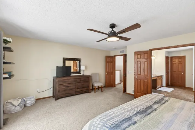 $634,900 | 6691 Timber Ridge Ln Court South, Cottage Grove, MN 55016