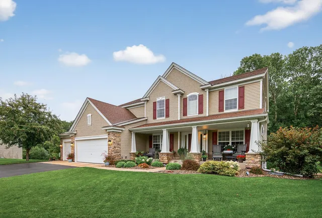 $634,900 | 6691 Timber Ridge Ln Court South, Cottage Grove, MN 55016