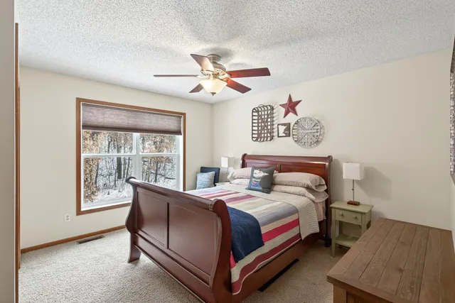 $634,900 | 6691 Timber Ridge Ln Court South, Cottage Grove, MN 55016