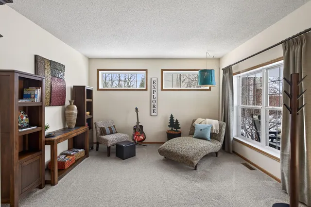 $634,900 | 6691 Timber Ridge Ln Court South, Cottage Grove, MN 55016