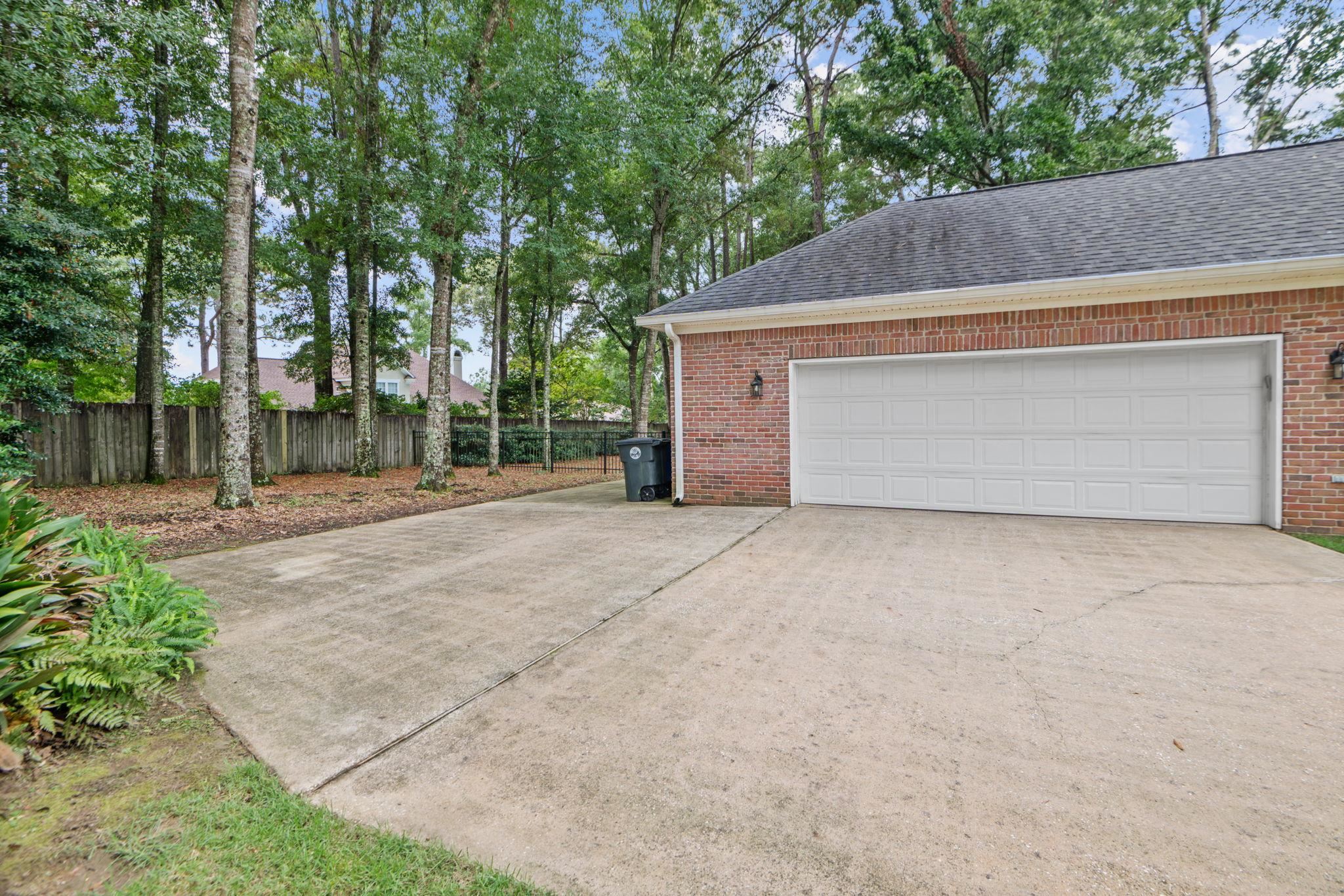 105 Beaver Dam Road Fairhope, AL 36532 - Photo 47 of 55 Garage