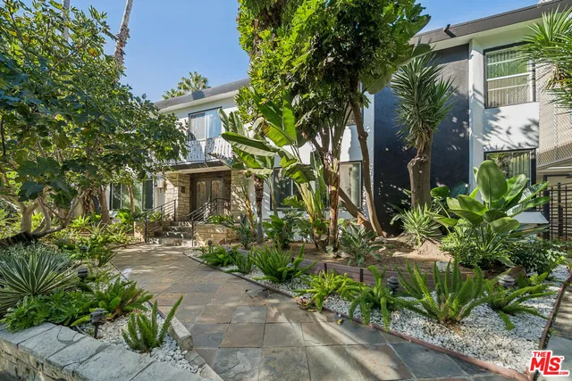 $2,350 | 1215 North Hayworth Avenue, Unit 104, West Hollywood, CA 90046