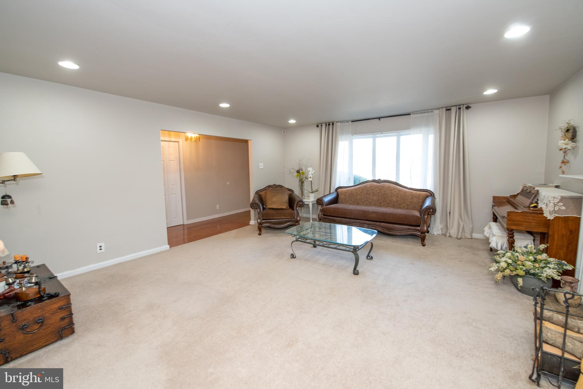 1527 Shoemaker Road Abington, PA 19001 - Photo 11 of 31