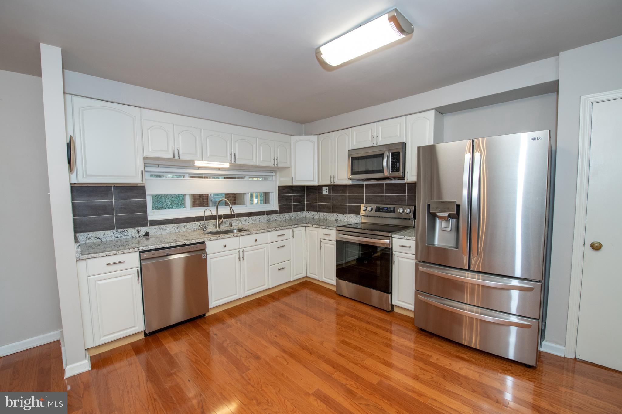 1527 Shoemaker Road Abington, PA 19001 - Photo 15 of 31