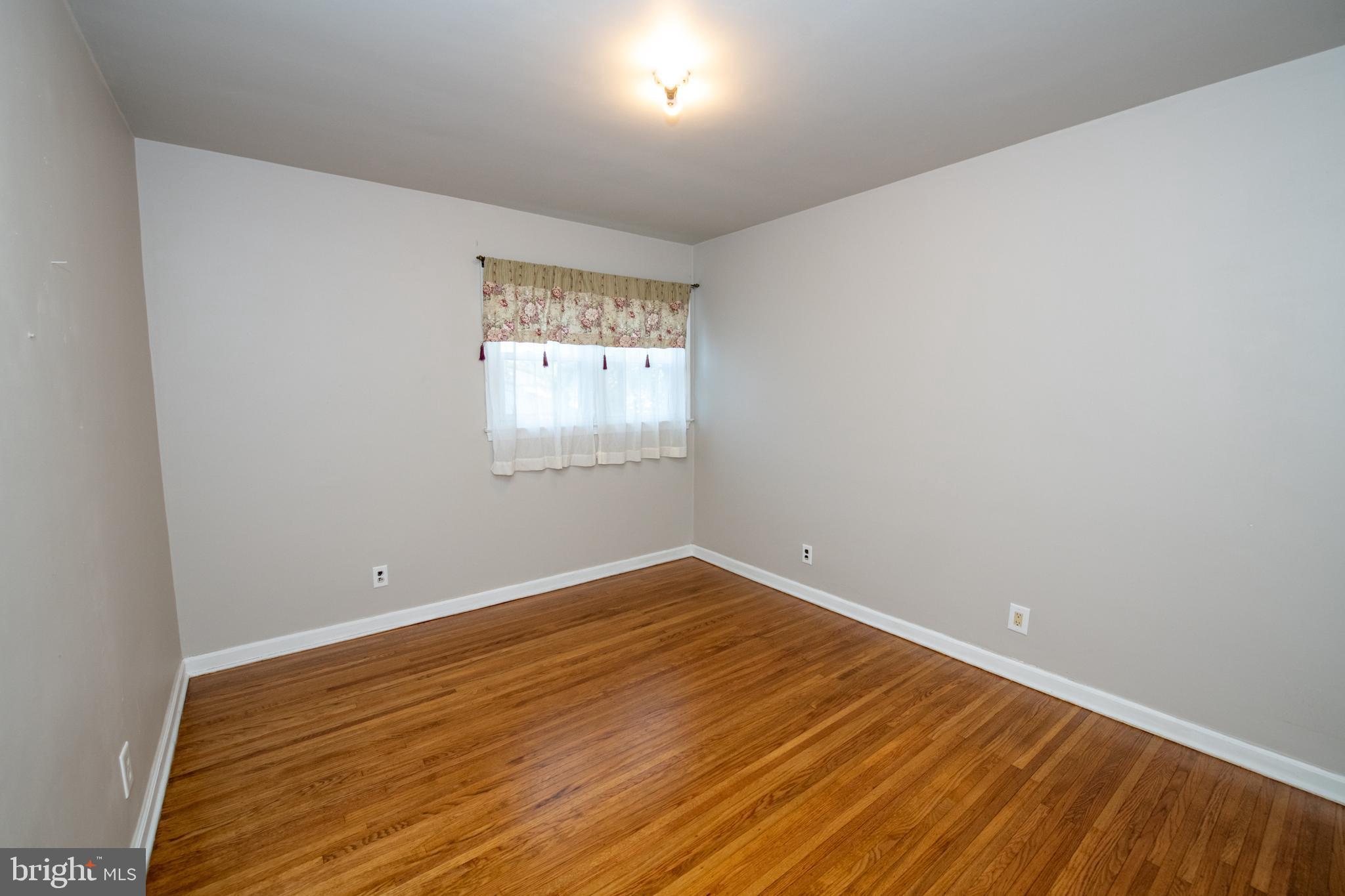 1527 Shoemaker Road Abington, PA 19001 - Photo 26 of 31