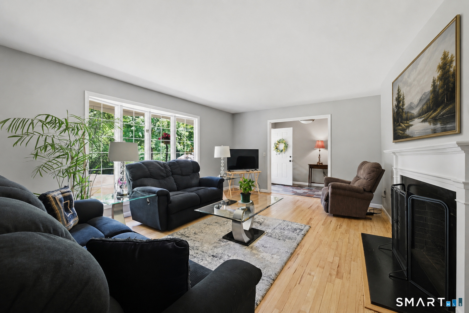 28 Wintergreen Hill Road Danbury, CT 06811 - Photo 4 of 39