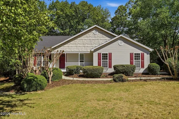 $369,000 | 260 Queens Cove Way, Whispering Pines, NC 28327