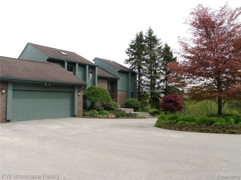 2724 Haley Road White Lake, MI 48383 - Photo 9 of 49 010.JPG