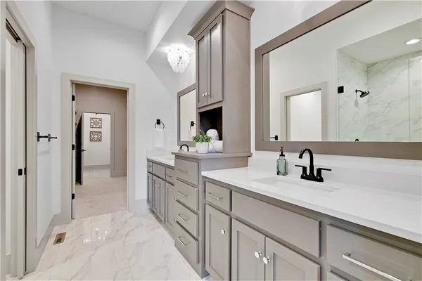 $629,500 | 13465 West 174th Place, Overland Park, KS 66221