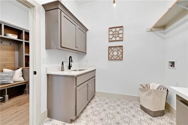 $629,500 | 13465 West 174th Place, Overland Park, KS 66221