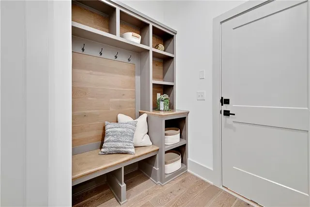 $629,500 | 13465 West 174th Place, Overland Park, KS 66221