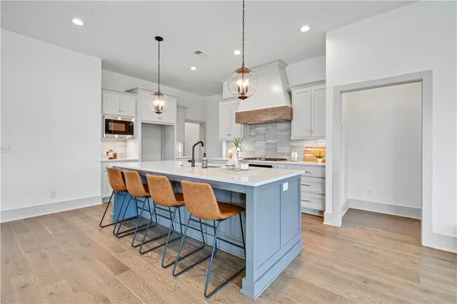 $629,500 | 13465 West 174th Place, Overland Park, KS 66221