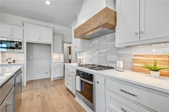 $629,500 | 13465 West 174th Place, Overland Park, KS 66221