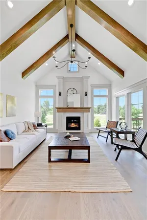 $629,500 | 13465 West 174th Place, Overland Park, KS 66221