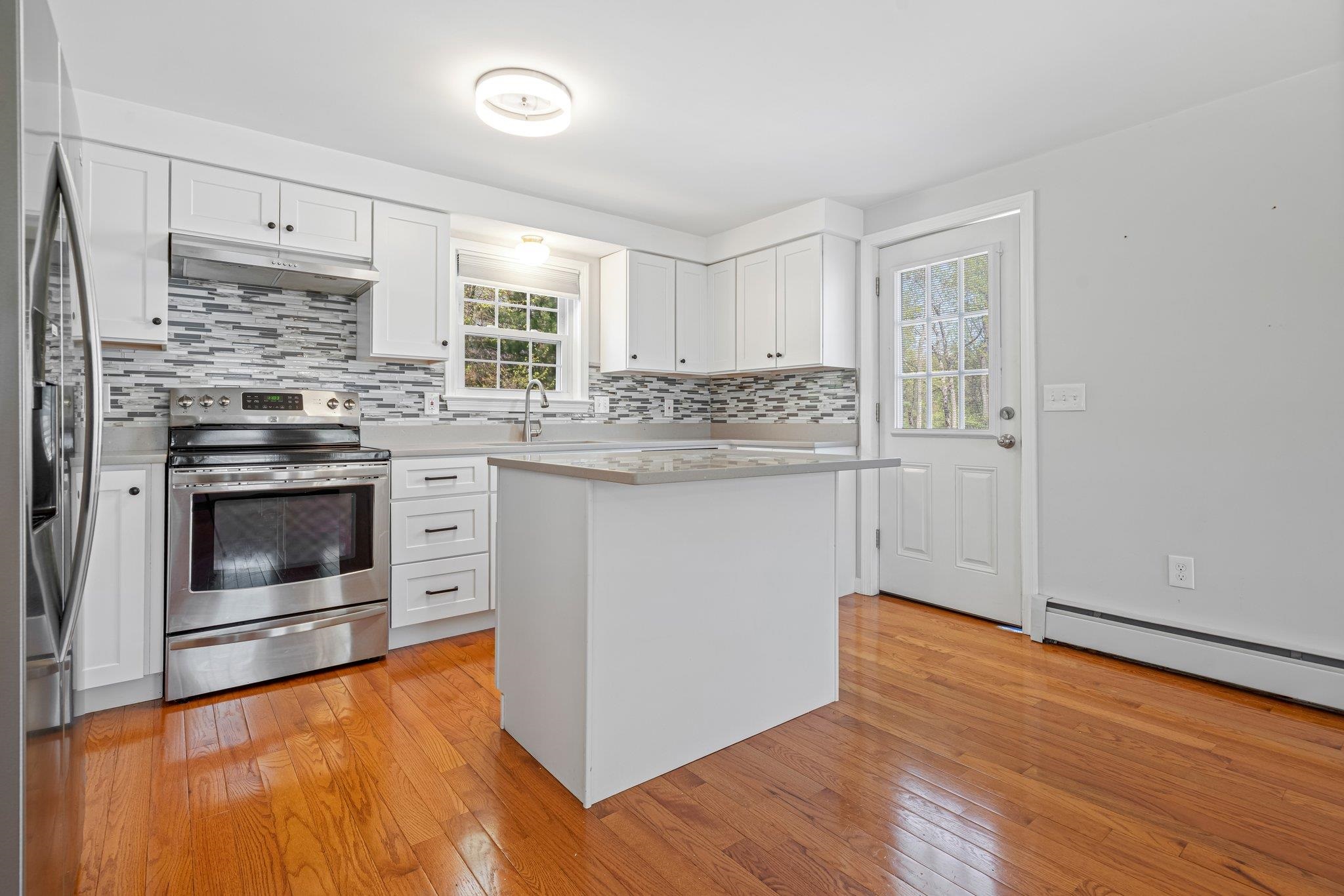 50 Lansdown Street Manchester, NH 03103 - Photo 17 of 58