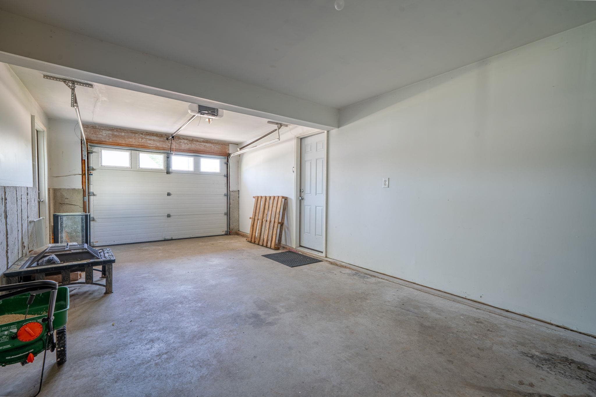 50 Lansdown Street Manchester, NH 03103 - Photo 46 of 58