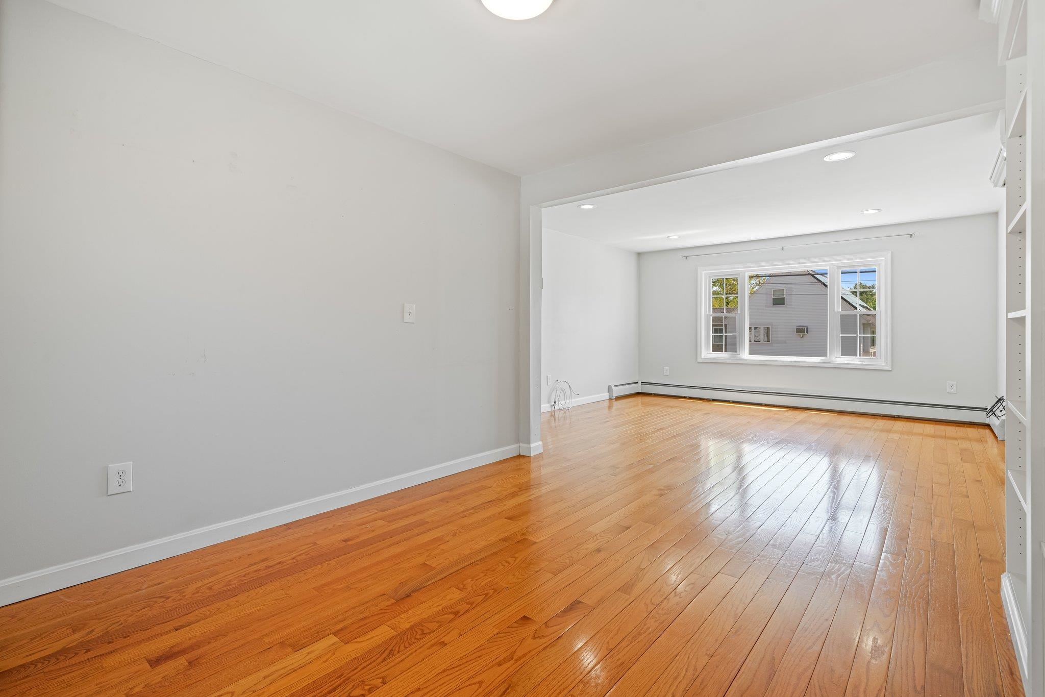 50 Lansdown Street Manchester, NH 03103 - Photo 8 of 58