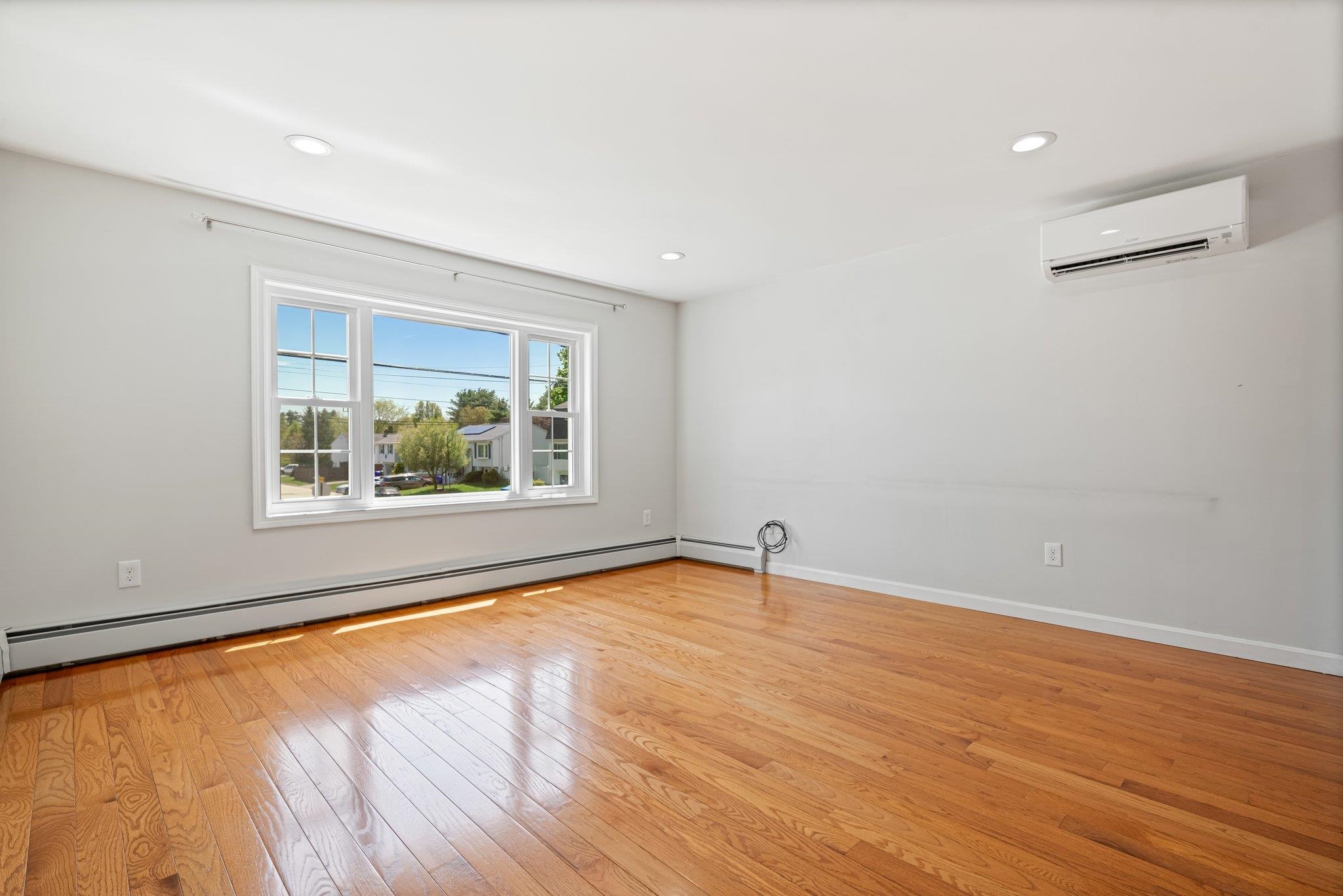 50 Lansdown Street Manchester, NH 03103 - Photo 9 of 58