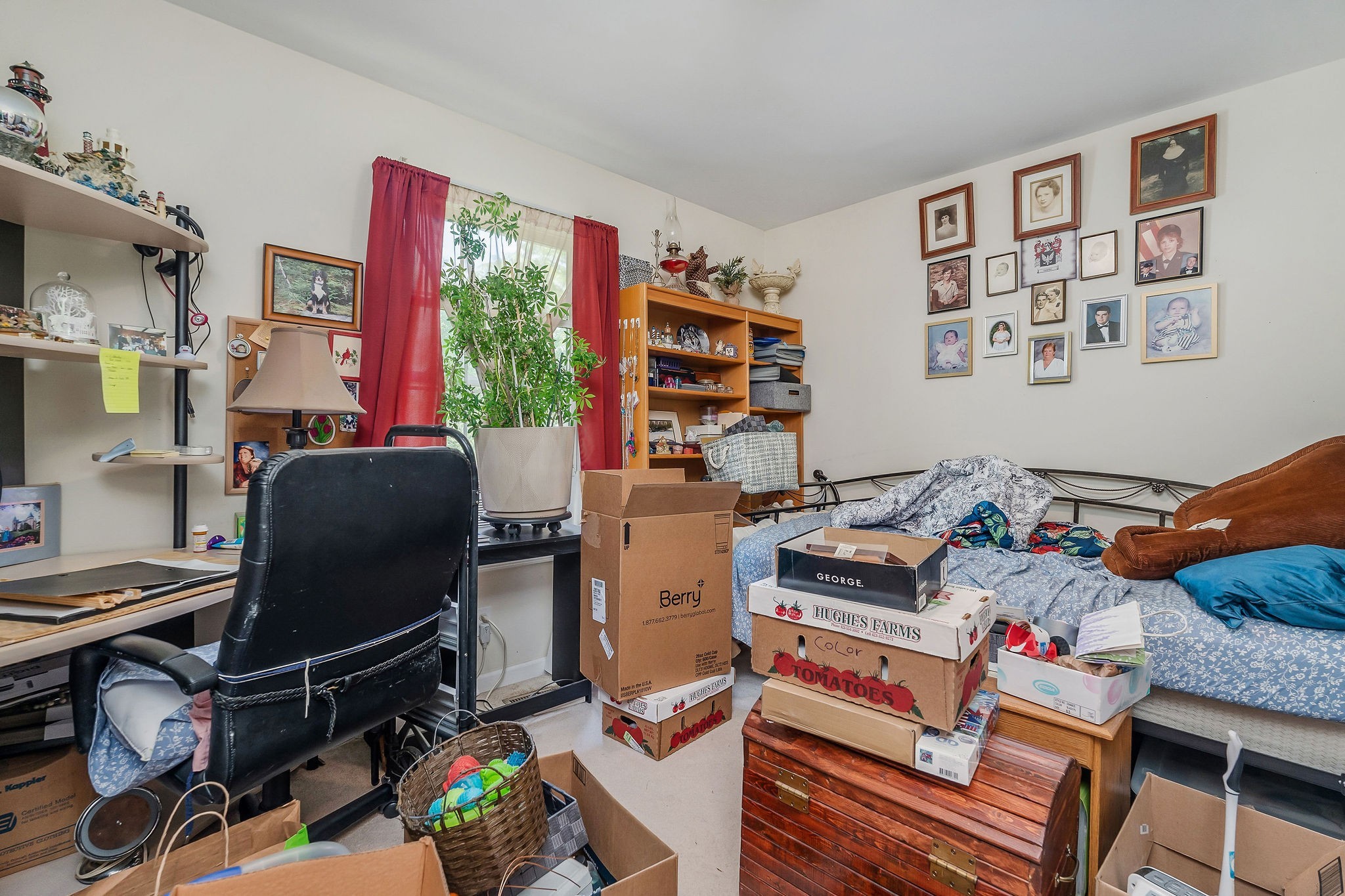 1565 Canada Flatt Road Cookeville, TN 38506 - Photo 12 of 28 a workspace with furniture and workspace