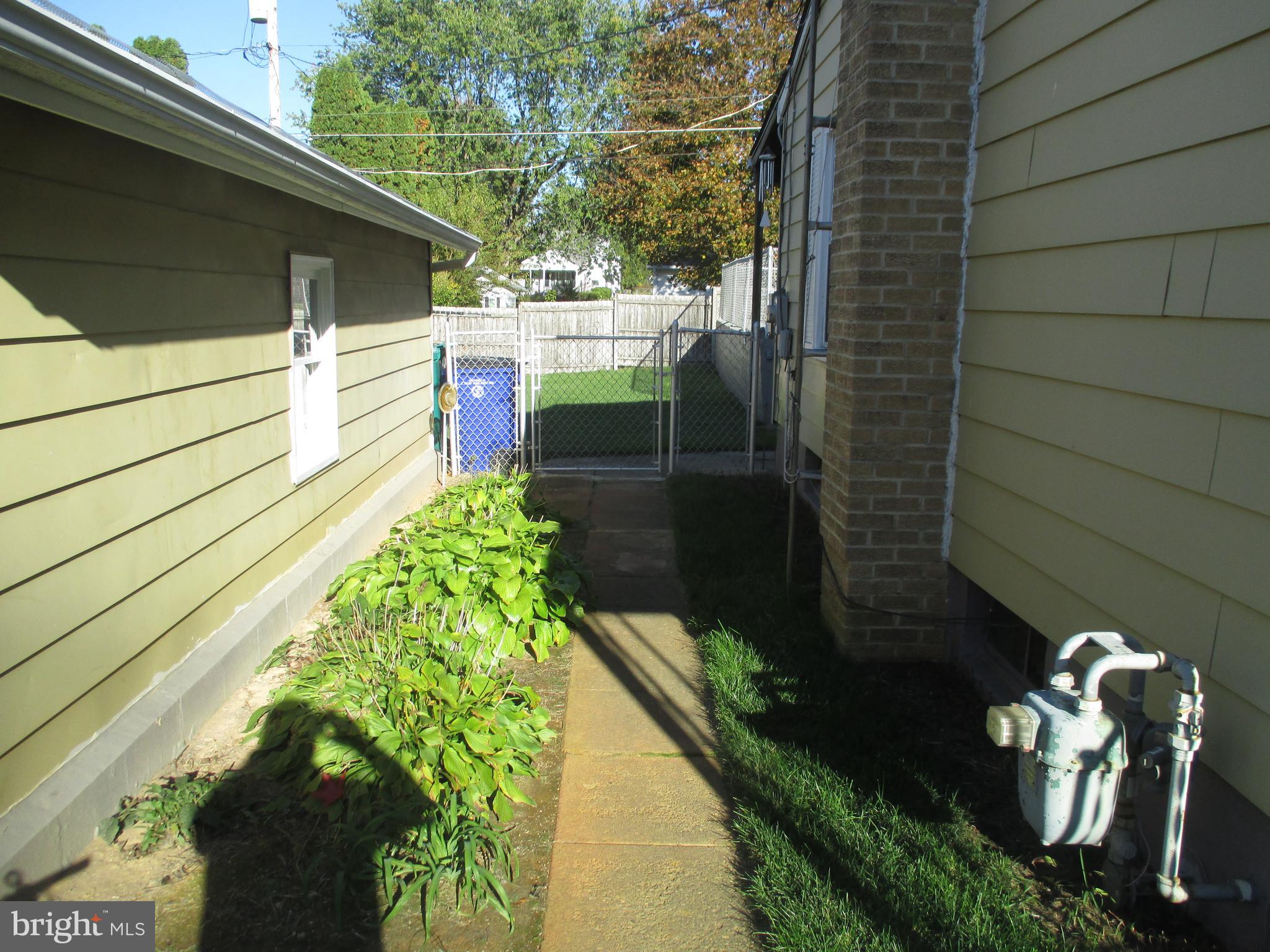 1130 Outer Drive Hagerstown, MD 21742 - Photo 36 of 37 a view of a balcony with wooden floor
