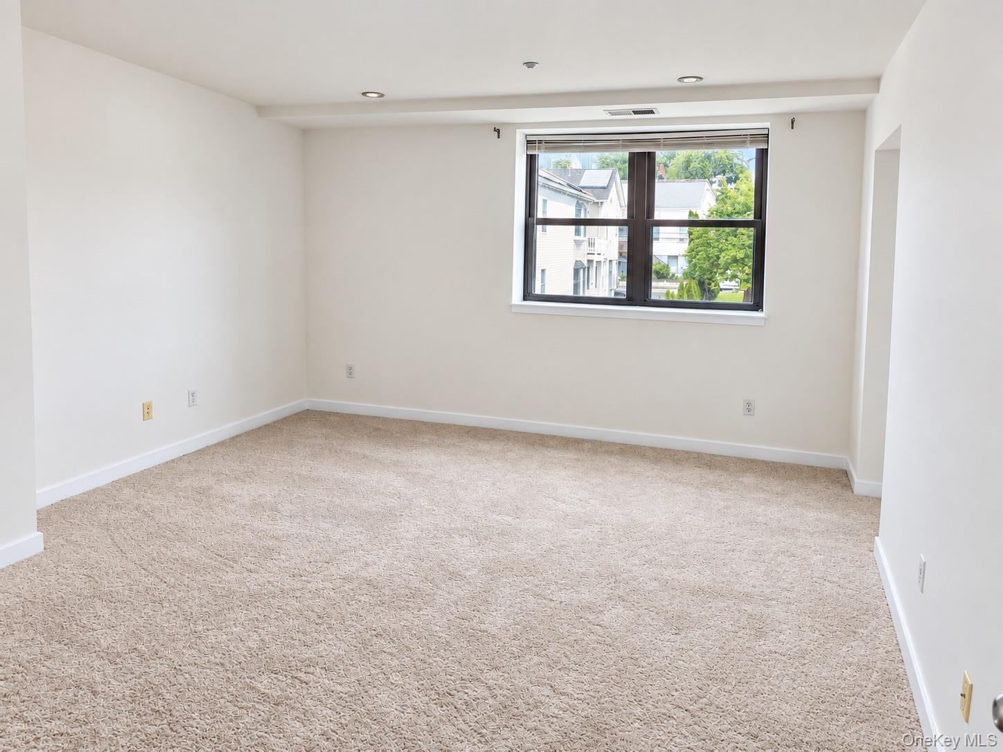 73 Spring Street, Unit 3D Ossining, NY 10562 - Photo 8 of 13 Gallery Image 8