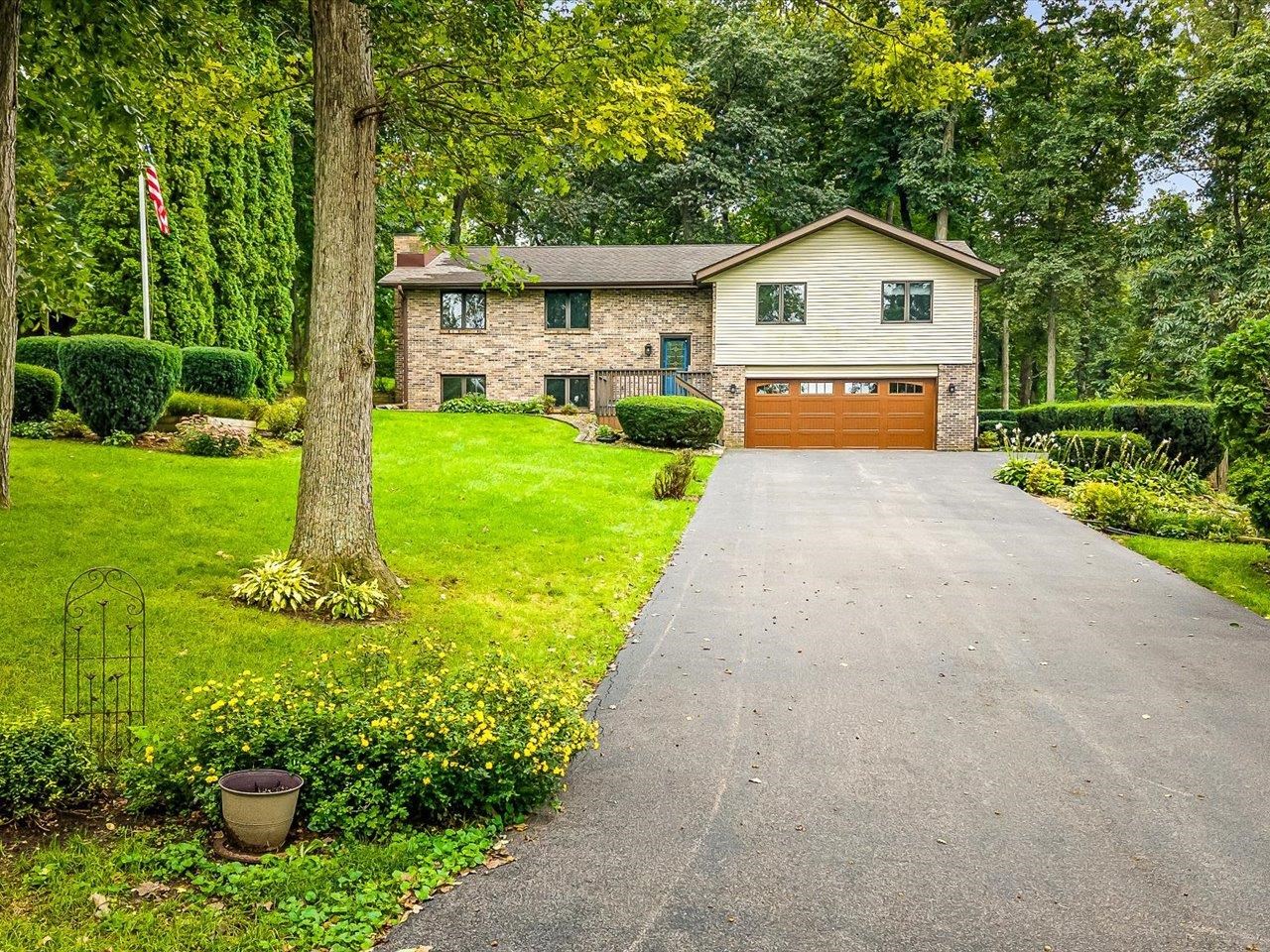 548 Baintree Road Lake Summerset, IL 61019 - Photo 1 of 35 Gallery Image 1