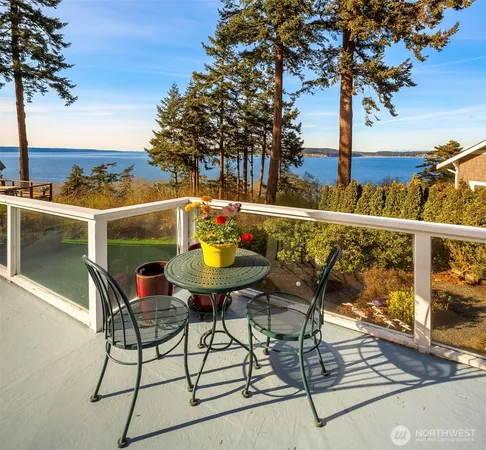 $992,000 | 2426 Eastpoint Drive, Langley, WA 98260