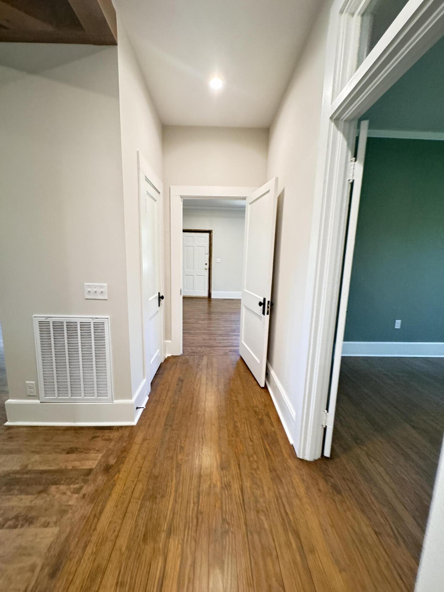 800 Hampton Street Walterboro, SC 29488 - Photo 114 of 136 800 Hampton Street (128)