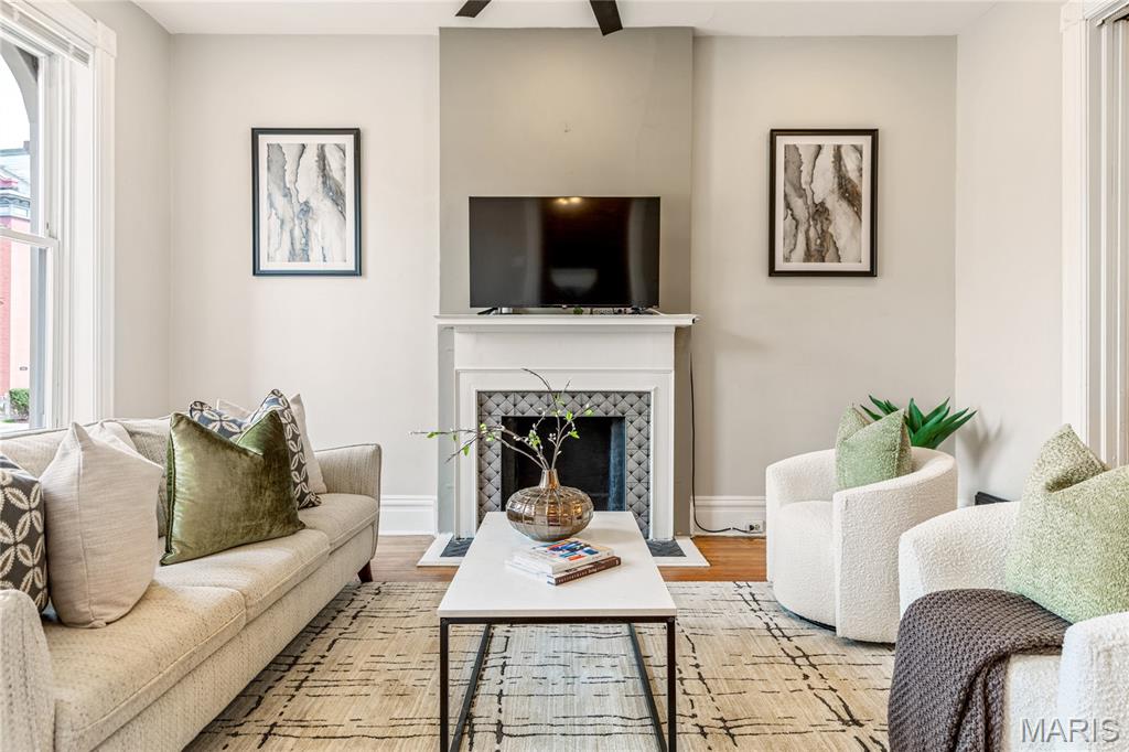 1936 Arsenal Street St. Louis, MO 63118 - Photo 4 of 34