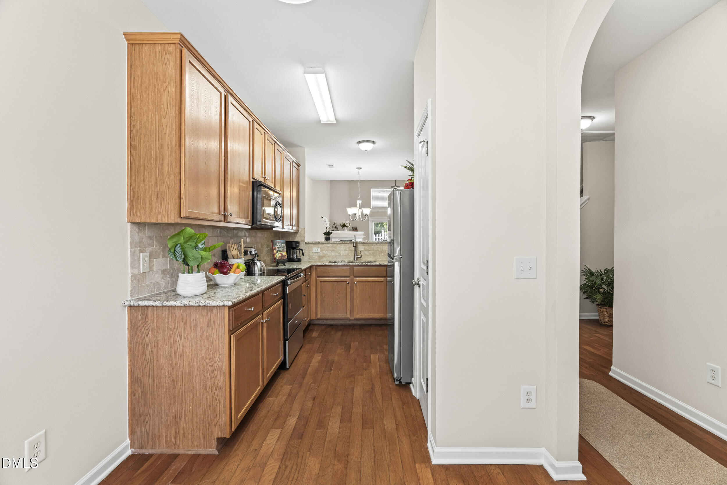 2513 Asher View Court Raleigh, NC 27606 - Photo 8 of 40 Kitchen