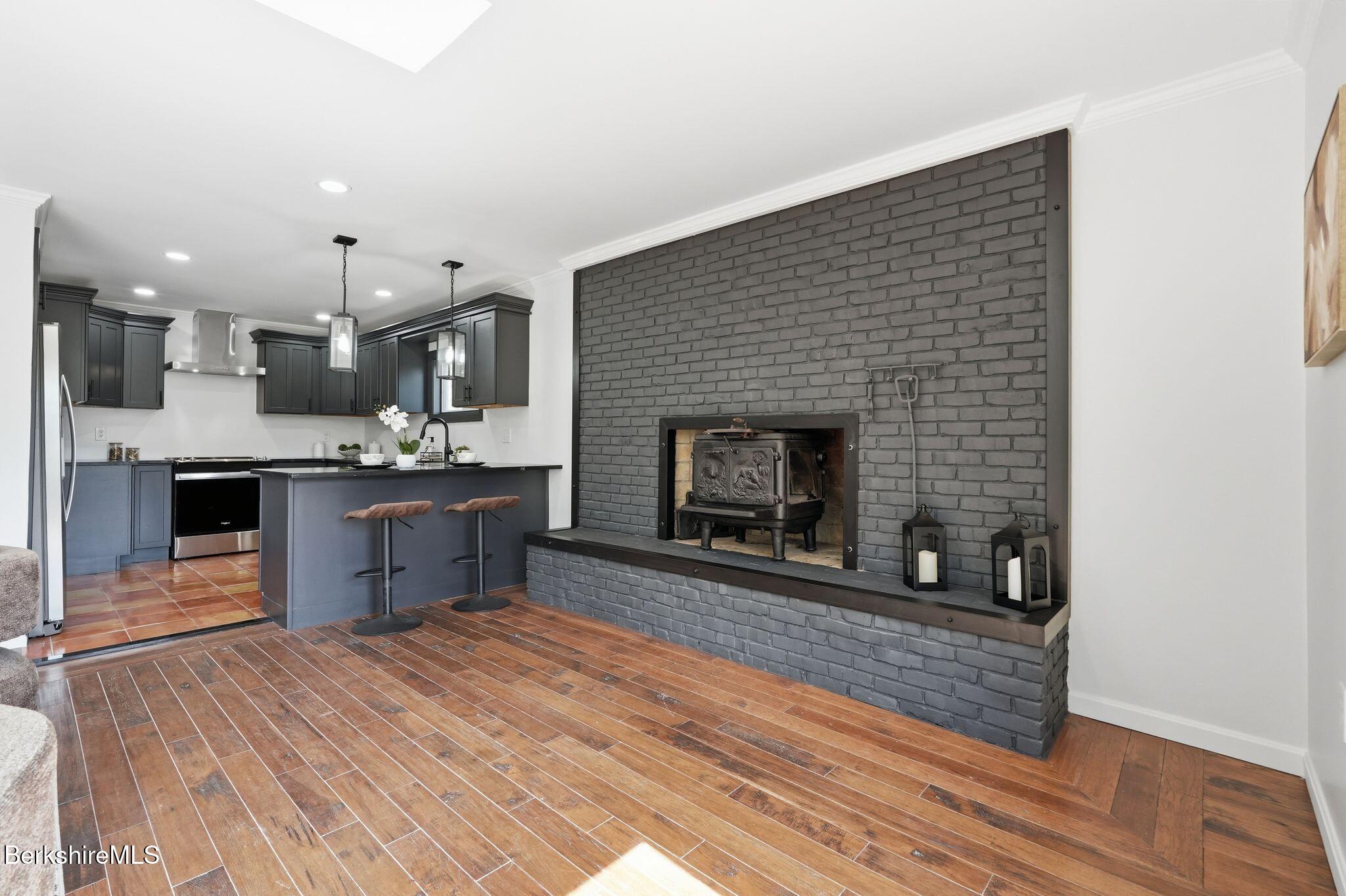 349 North Washington State Road Washington, MA 01223 - Photo 24 of 57 Great room
