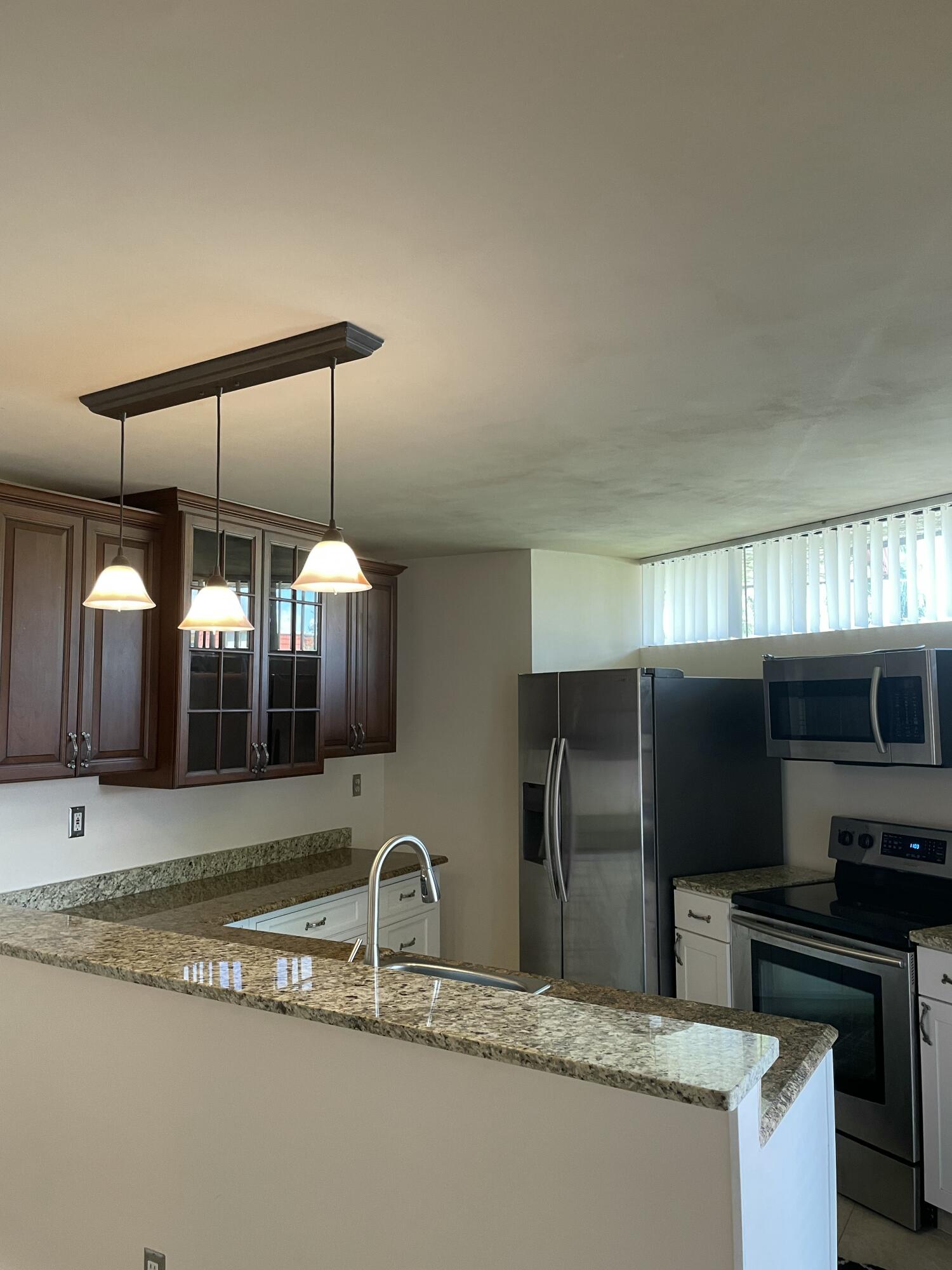 22976 Oxford Place Boca Raton, FL 33433 - Photo 12 of 54 4BDB3660-7942-4B53-8875-499E6853E898