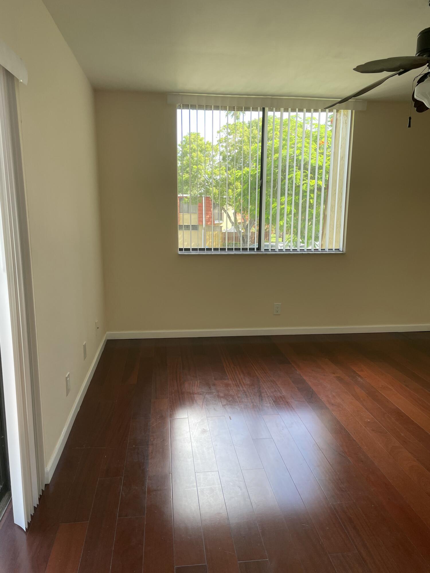 22976 Oxford Place Boca Raton, FL 33433 - Photo 31 of 54 F053BF0D-4F45-400C-A703-0A3699DED5B9