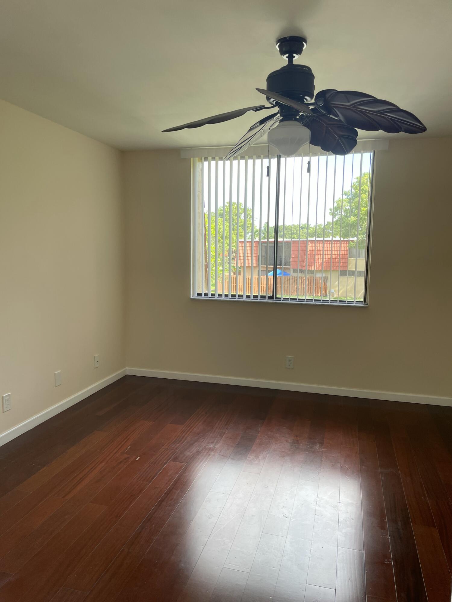 22976 Oxford Place Boca Raton, FL 33433 - Photo 32 of 54 B3A0A47D-46D3-4B0B-A71F-5982E4DE98D4