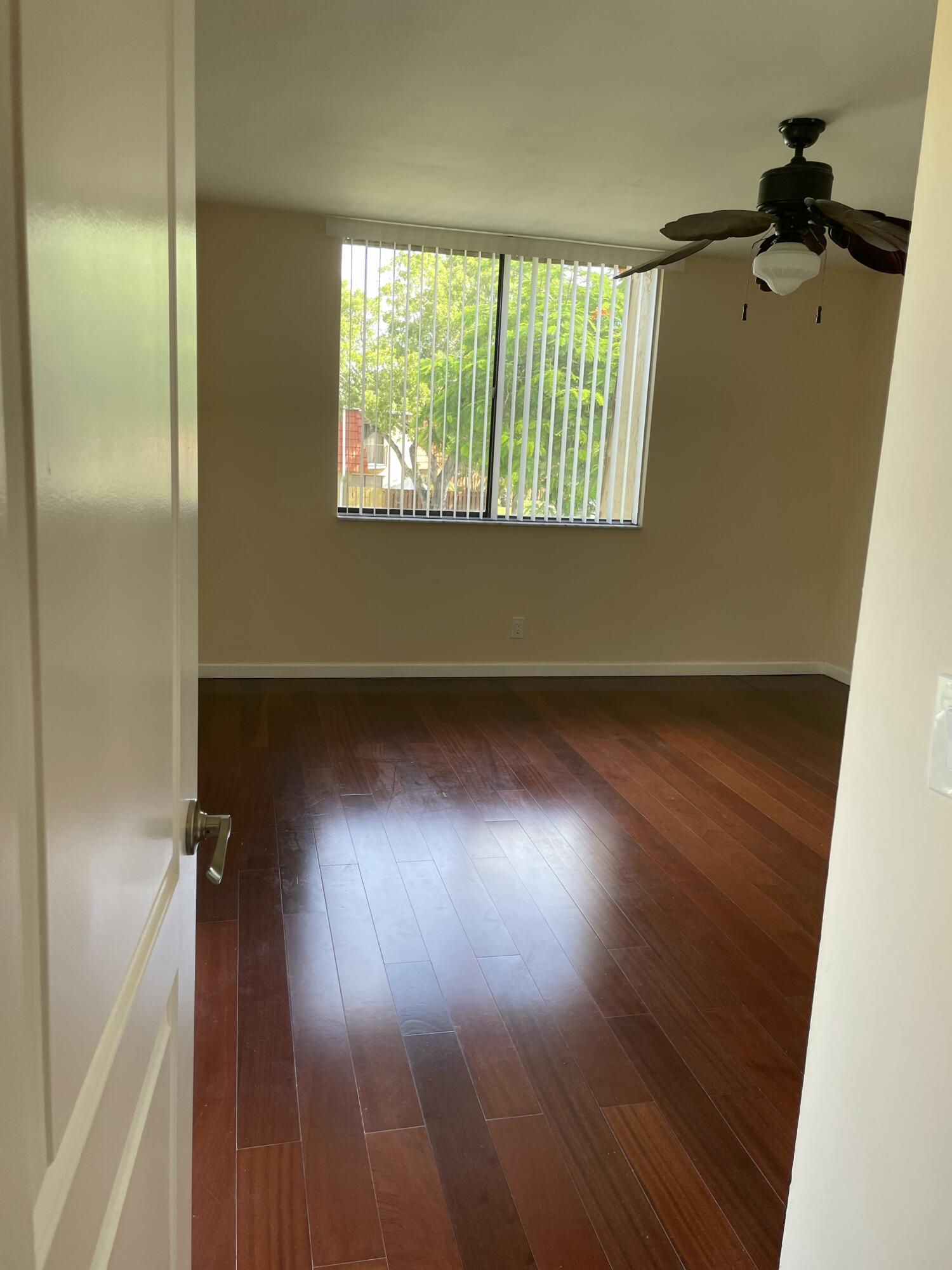 22976 Oxford Place Boca Raton, FL 33433 - Photo 36 of 54 3ECCEAFB-0CBE-4288-AD3B-E2C27E4ADD82