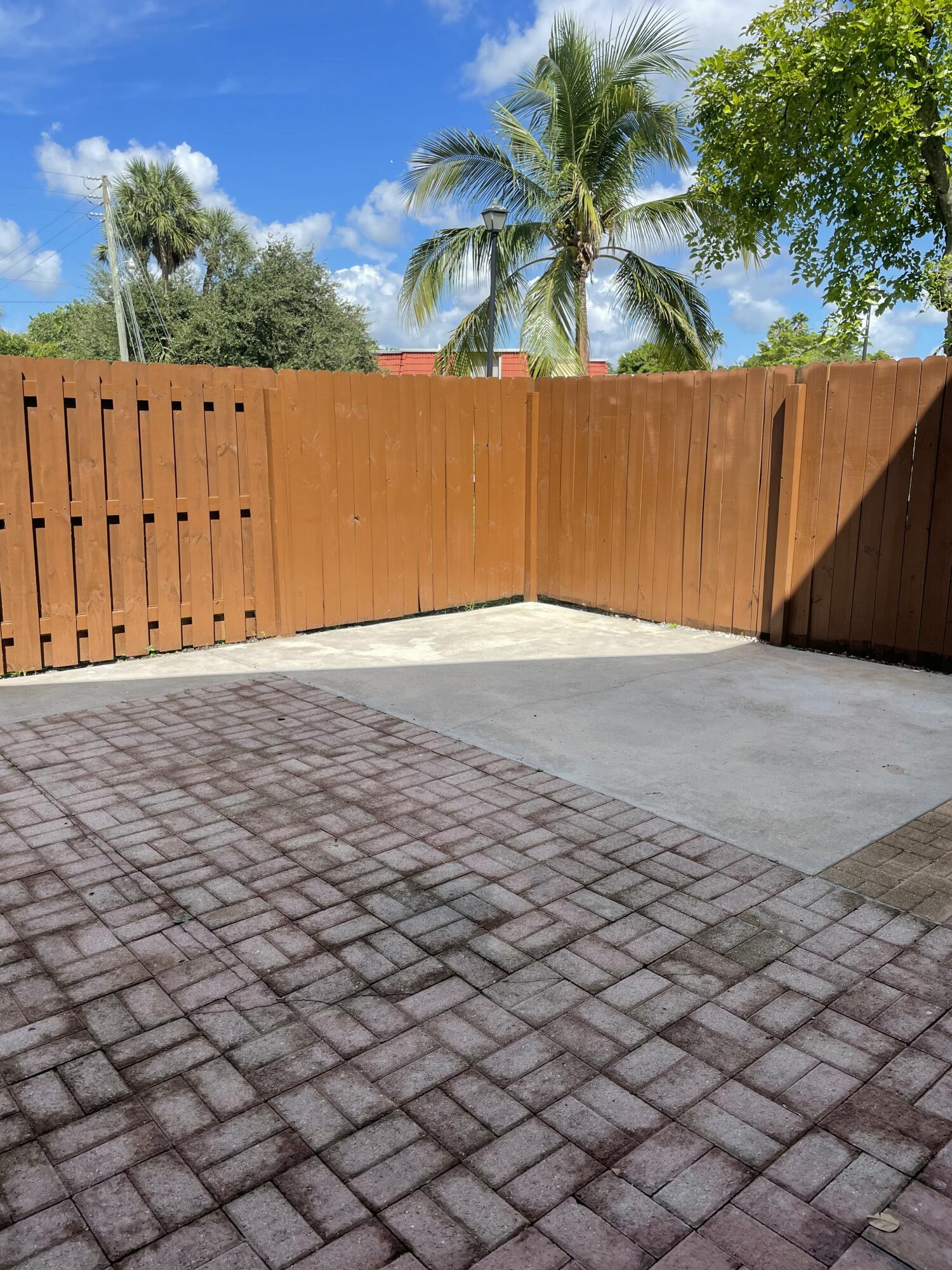 22976 Oxford Place Boca Raton, FL 33433 - Photo 49 of 54 F44DB744-A25B-4F13-9C6C-11C777421A09