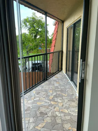 $2,350 | 22976 Oxford Place, Boca Raton, FL 33433