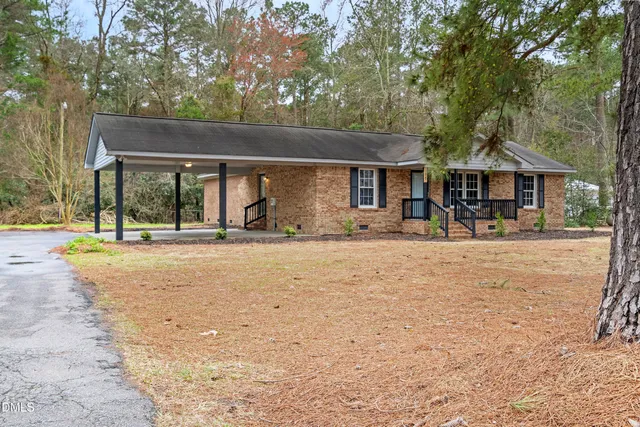 $299,900 | 1429 Pocosin Road, Winterville, NC 28590