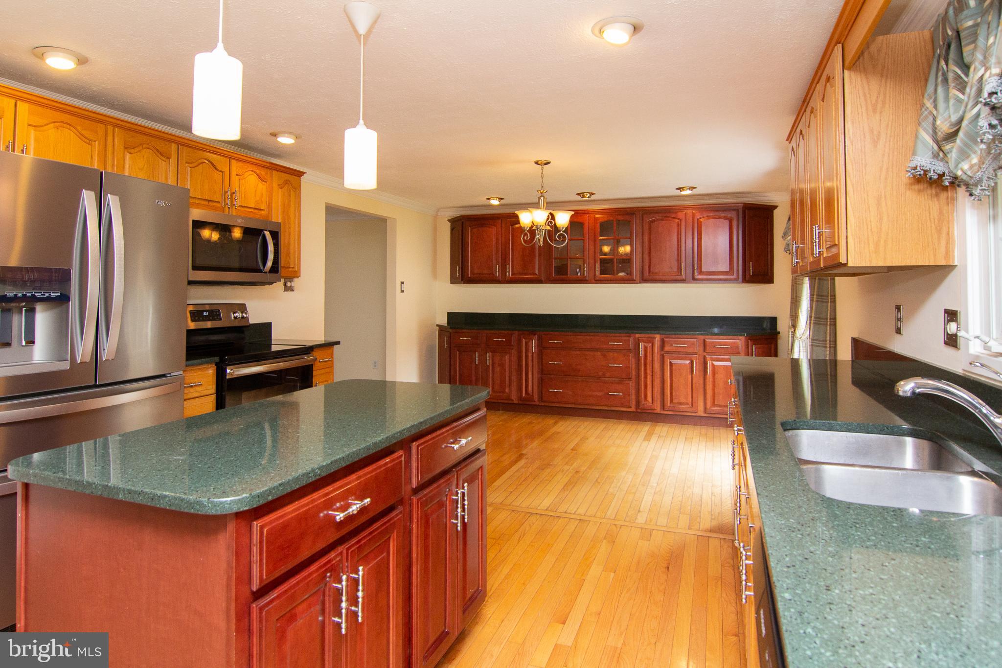 6420 St Phillips Road Linthicum, MD 21090 - Photo 12 of 37