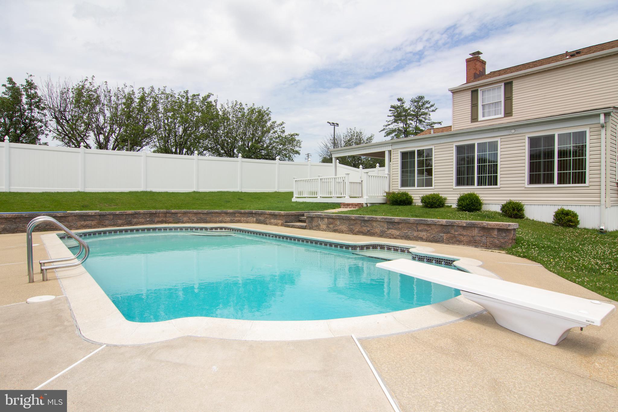6420 St Phillips Road Linthicum, MD 21090 - Photo 4 of 37