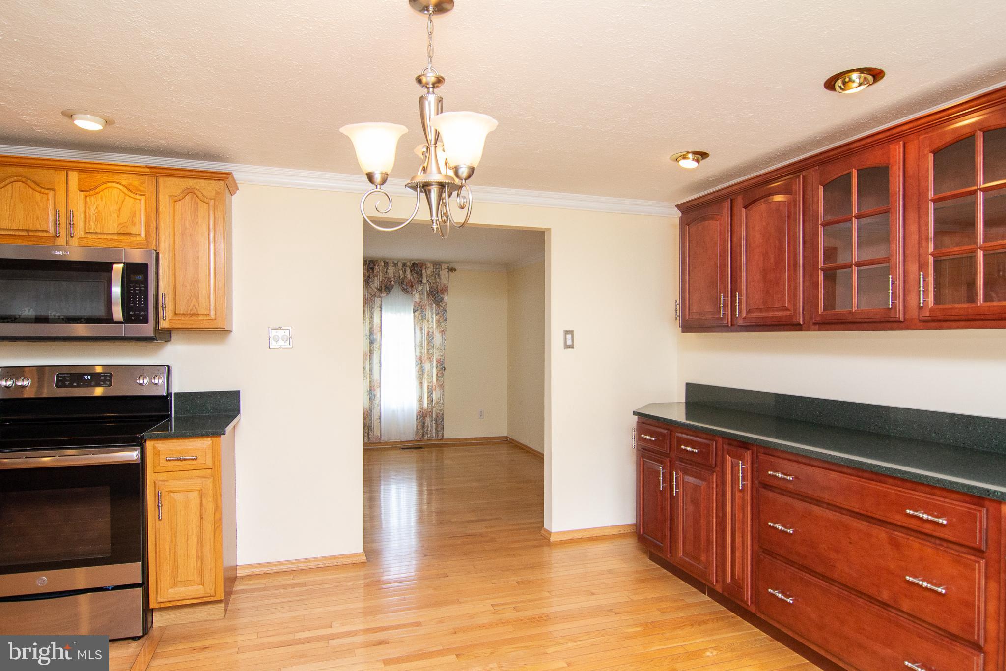 6420 St Phillips Road Linthicum, MD 21090 - Photo 8 of 37