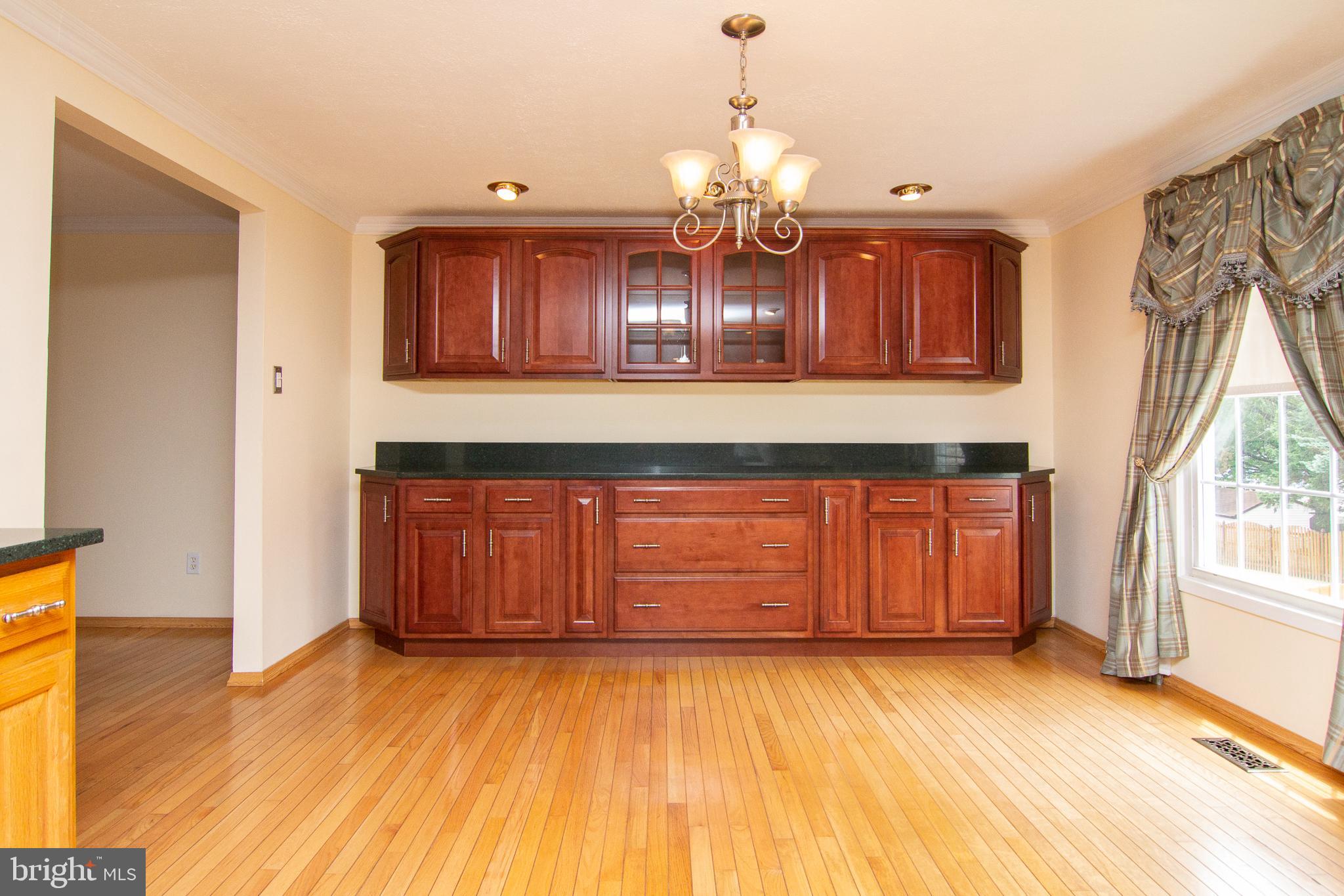 6420 St Phillips Road Linthicum, MD 21090 - Photo 9 of 37