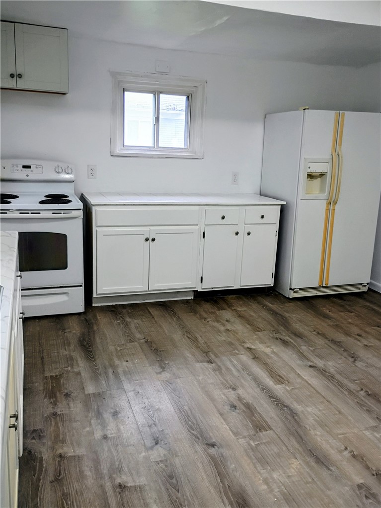 331 Garson Avenue Rochester, NY 14609 - Photo 8 of 23