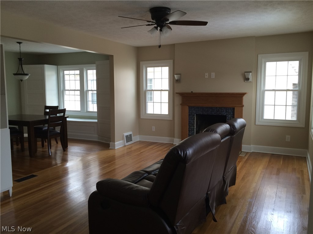 3568 Ingleside Road Shaker Heights, OH 44122 - Photo 14 of 22 second floor living room